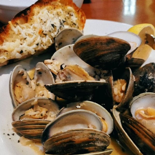 Little Neck Clams.