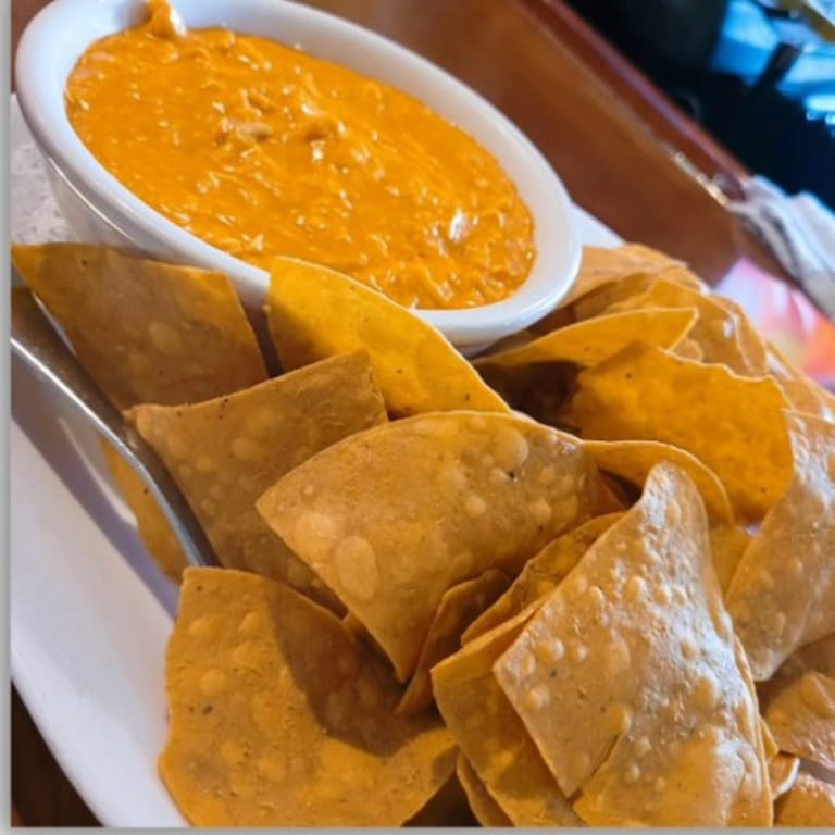 Delicious Buffalo Chicken Dip